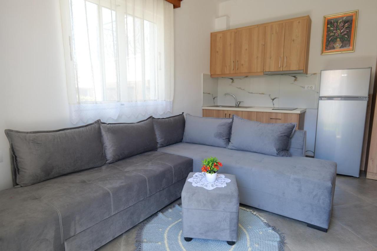 Vila Emen Ksamil Bagian luar foto